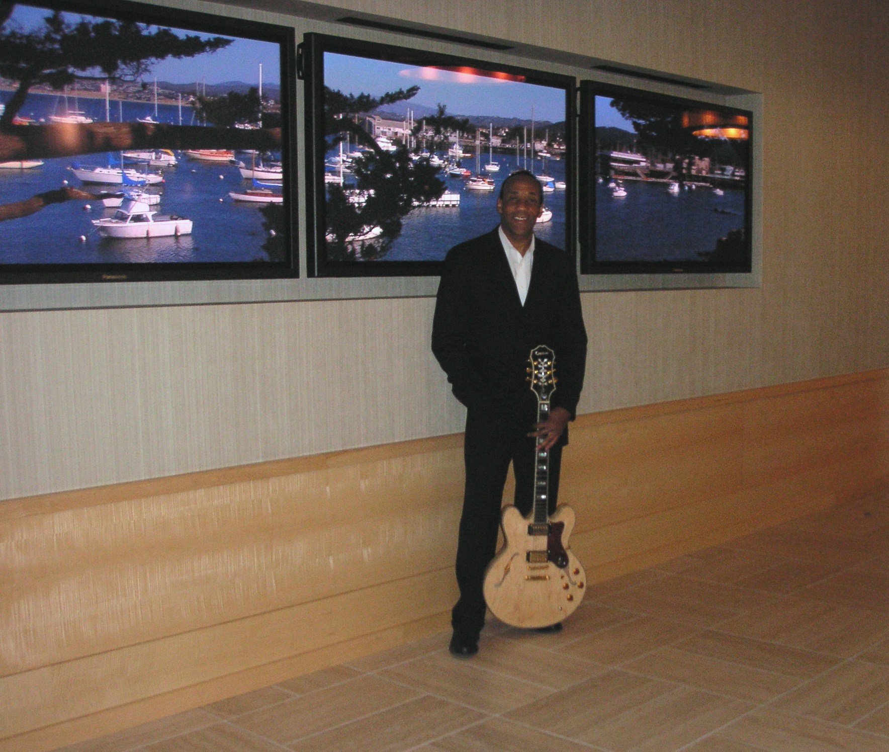 Chaz-Jazz Soloist in Lobby